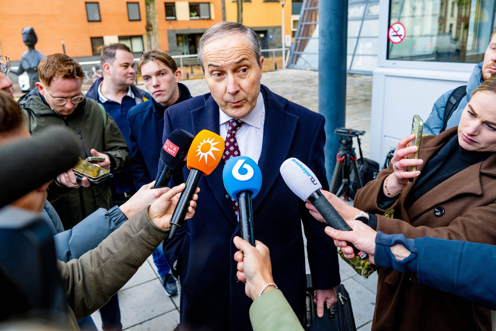 Advocaten Marco Borsato stellen kwaliteit politieverhoor ter discussie: 'Vier versies'