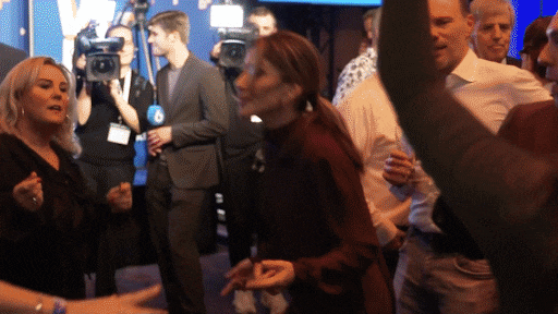 Uitslagenavond 2025: van polonaise tot tranen en een afscheid