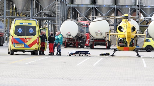 Kind komt onder auto bij kinderopvang Rijssen en raakt ernstig gewond