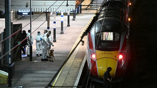 Mesaanval in Britse trein: 9 mensen in levensgevaar
