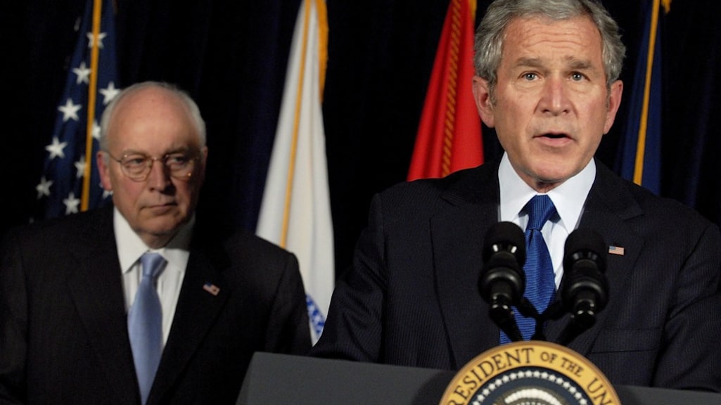 Dick Cheney en toenmalig president George W. Bush in 2007.