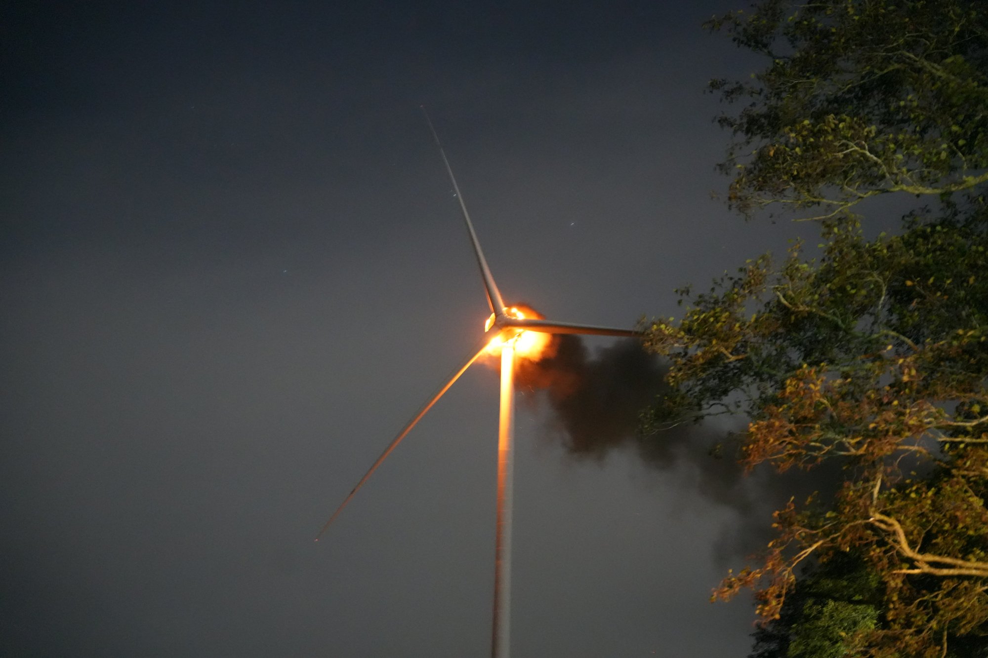 Brand in windmolen in Overijsselse Nieuwleusen onder controle