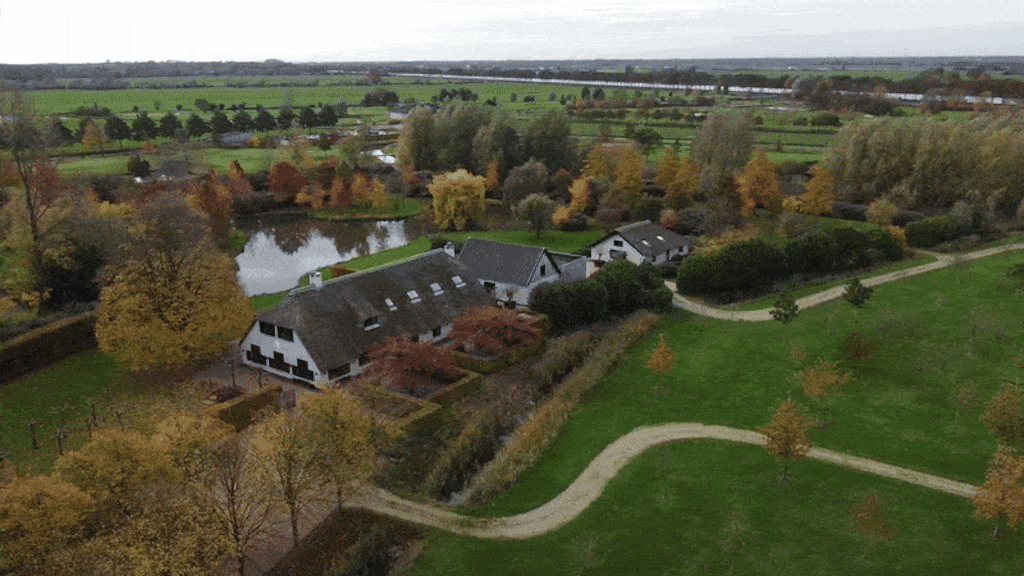 Nexperia koopt 'Loenens lusthof' voor geschorste topman Mr Wing