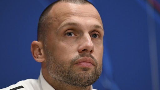 Ajax stuurt trainer Heitinga de laan uit na slechte resultaten