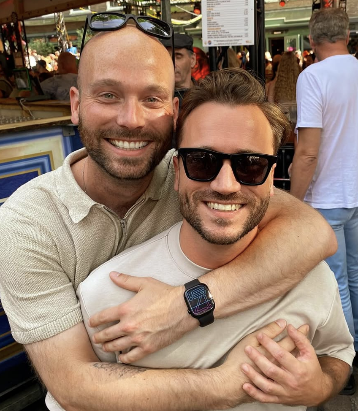 Stefan uit MAFS deelt romantische foto's: 'Parijs met mijn liefde'