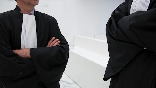 Rekening loopt op voor man die stiekem drie banen had: nu 235.000 euro