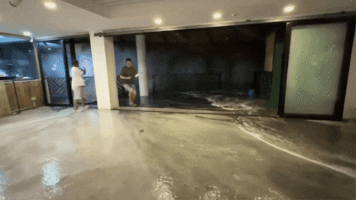 Golven tot boven de daken: supertyfoon slaat toe in Filipijnen