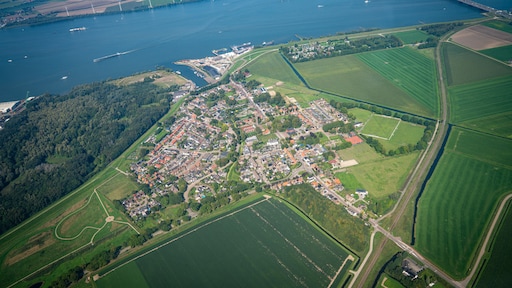 Inwoners Moerdijk krijgen te horen dat hun dorp mogelijk verdwijnt