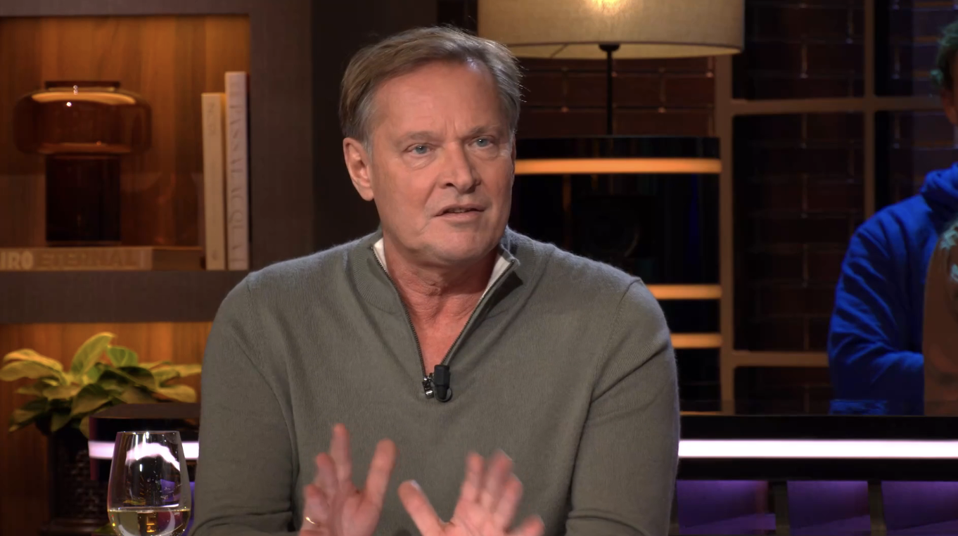 Albert Verlinde kritisch in RTL Tonight over dagelijks uitzenden NPO-hits: 'Creatieve armoede'