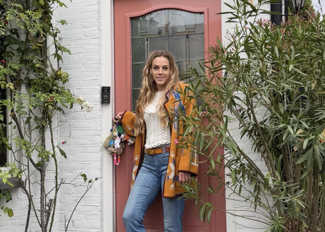 Roos Reedijk over haar favoriete kleur voor 2026: Earth Rose