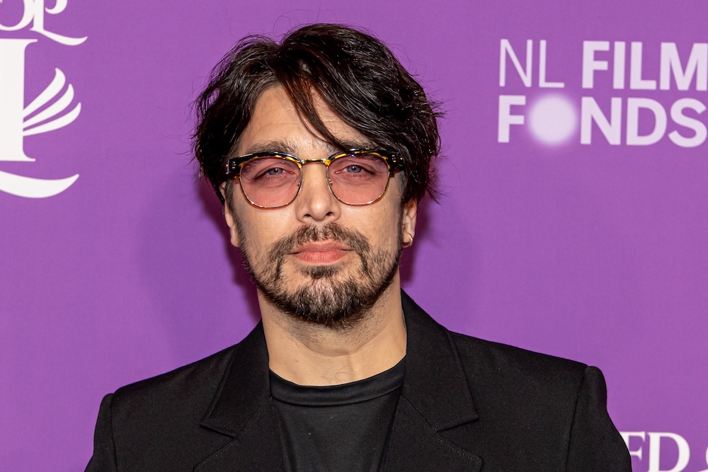 Waylon vindt dat politiek belang songfestival-deelname 'niet in de weg zou moeten staan': 'Vind het jammer'