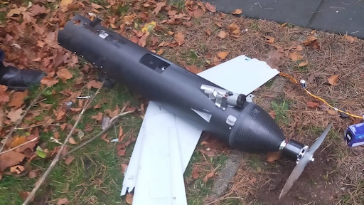 Drone van Defensie stort neer op vakantiepark Oldebroek, bewoners 'flink geschrokken'