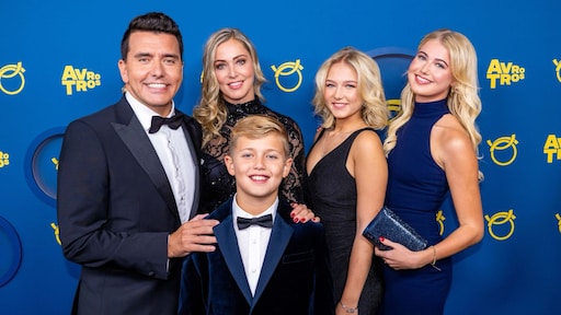 Bonusliefde in Volendam: het samengestelde gezin van Jan Smit en zijn vrouw Liza