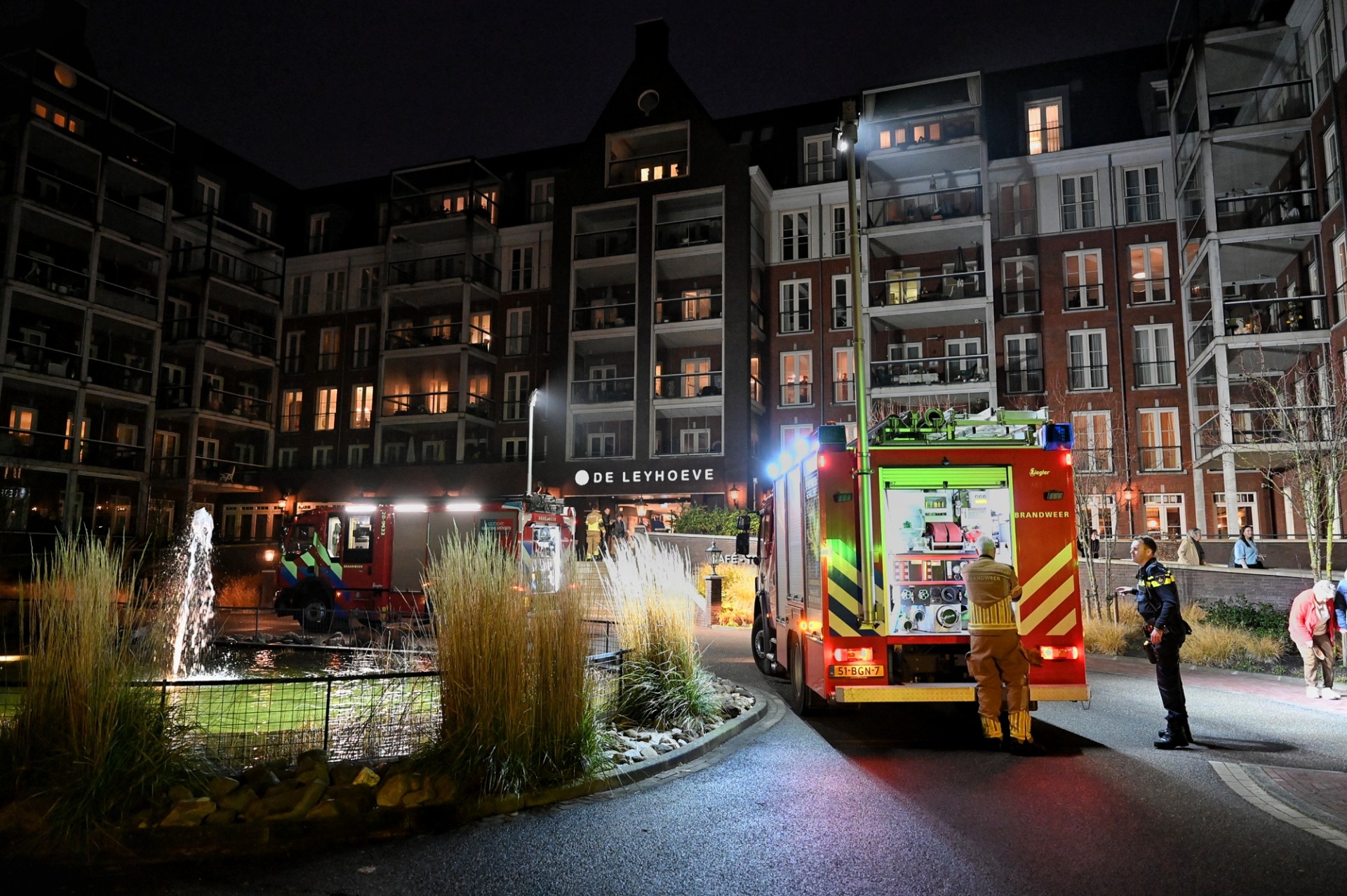 Brand in Tilburgs woonzorgcentrum: drie zwaargewonden