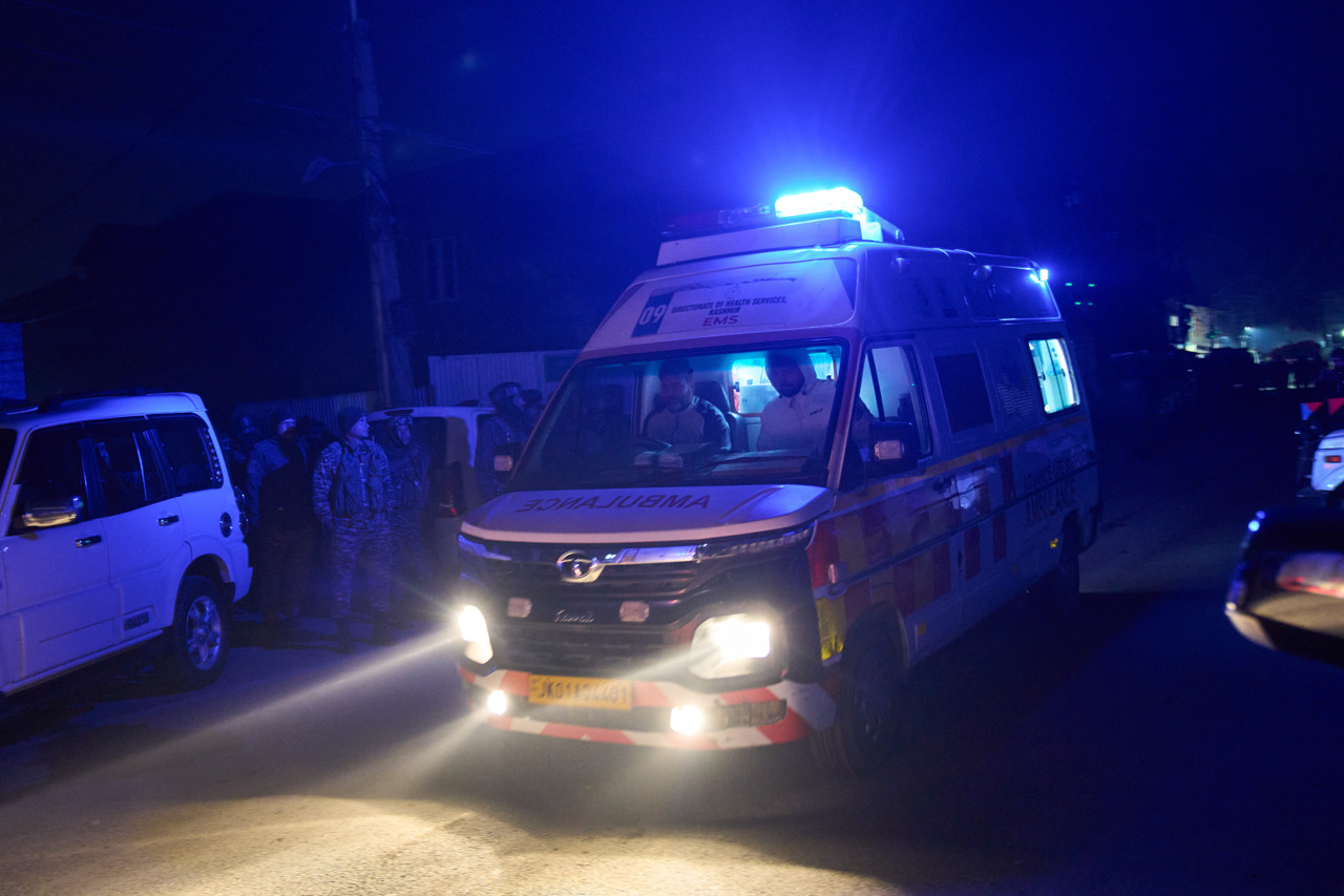 In beslag genomen explosieven ontploffen op politiebureau India: 7 doden