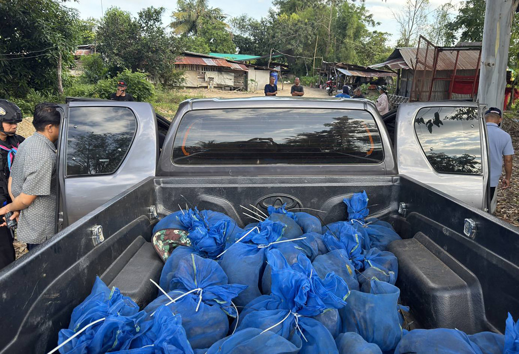Smokkelaars met in totaal 143 apen opgepakt in Thailand