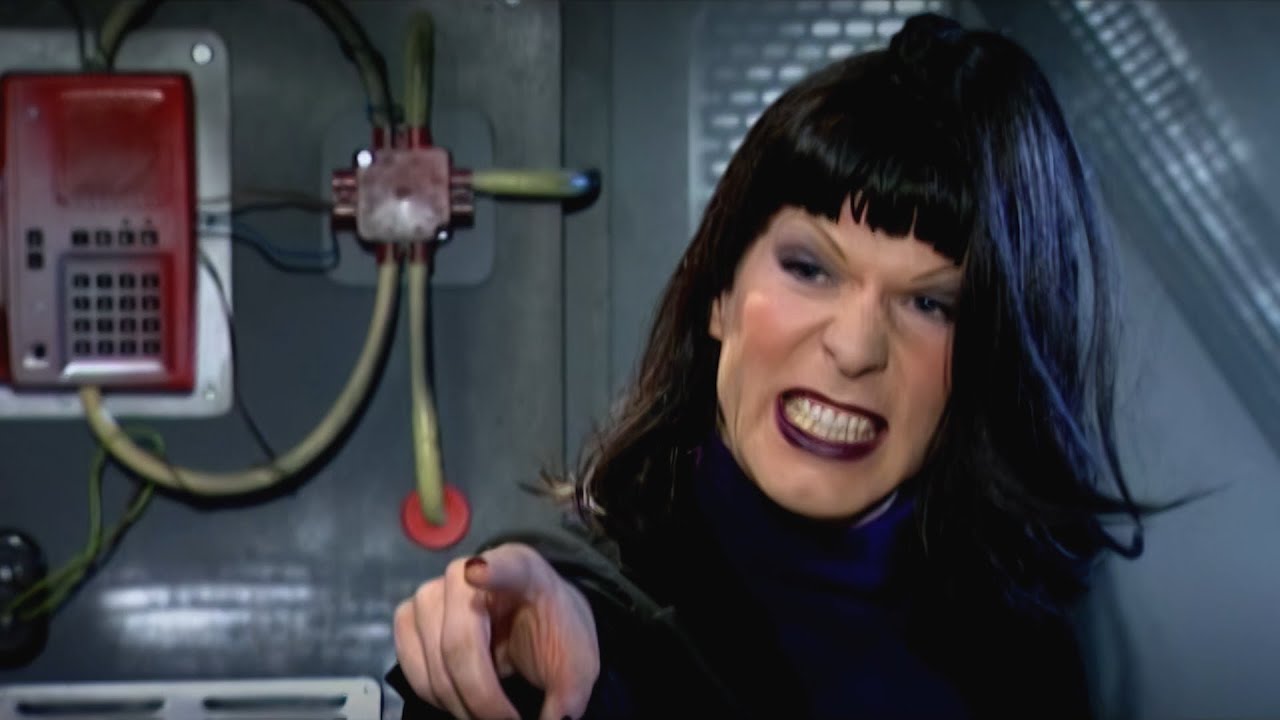 Danny Rook als Gigi Diettrich