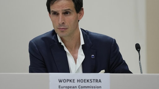 Eurocommissaris Hoekstra kritisch op China en mist VS op klimaattop: 'Een probleem'