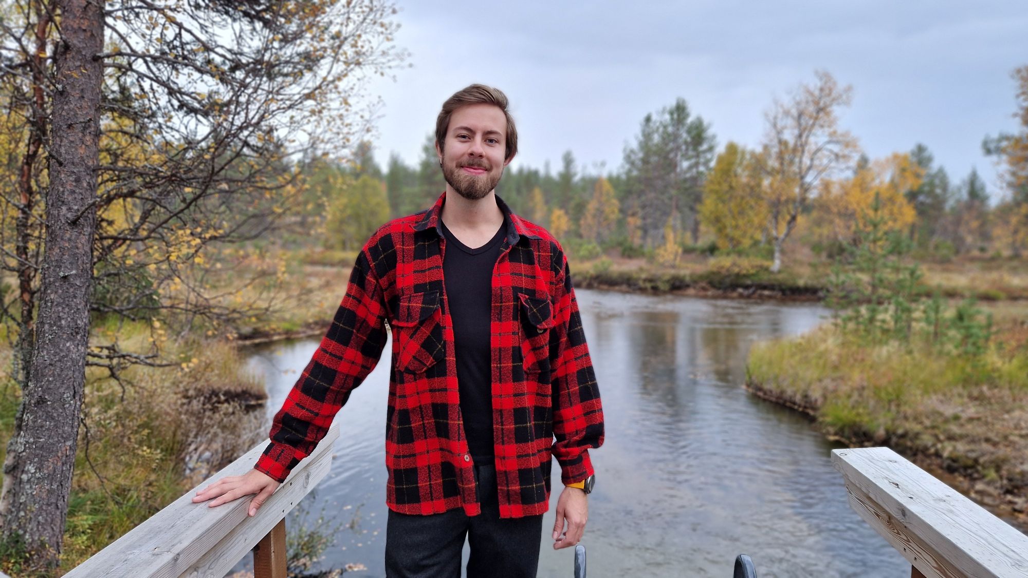 Björn woont op zijn eigen schiereiland in Fins Lapland: 'Nederland is voor mij te druk'