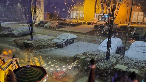 Code geel om gladheid en voor het eerst dit najaar (heel even) een wit landschap