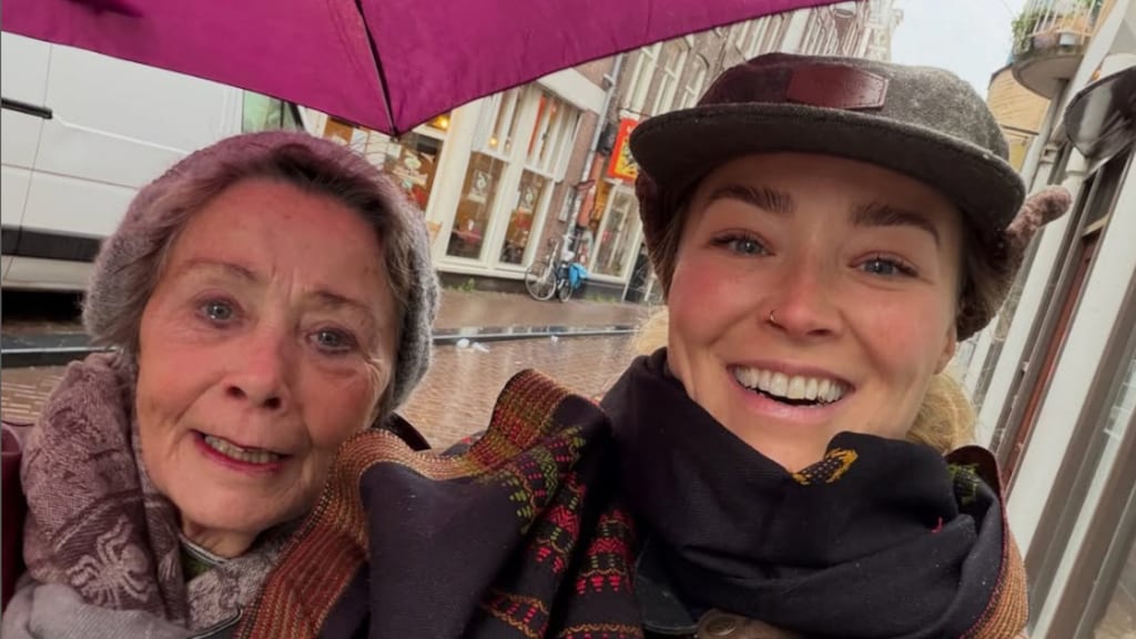 Geraldine Kemper koestert dierbare momenten met haar moeder: 'Ik hou van jou'