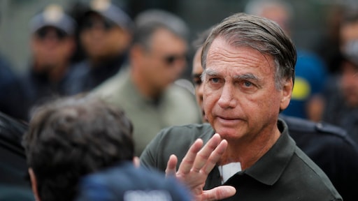 Braziliaanse oud-president Bolsonaro opgepakt, 'hoog vluchtrisico'