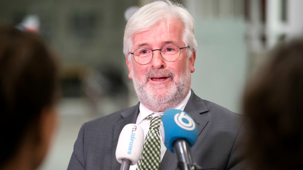 Burgemeester Terneuzen stapt op na conflict over asielopvang