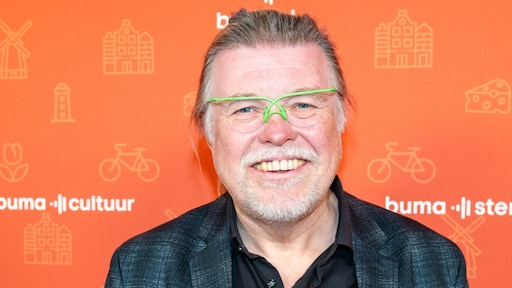 Fans en vrienden nemen afscheid van overleden volkszanger René Karst