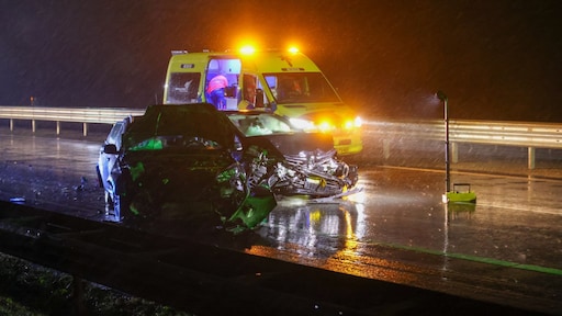 Afsluitdijk richting Noord-Holland weer open na aanrijding voertuigen
