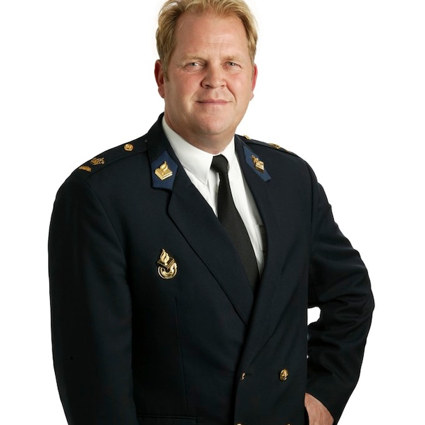 Lex Mellink in 2004. "Bij mijn afscheid als districtschef zei ik dat de serieverkrachter de nagel aan mijn doodskist was."