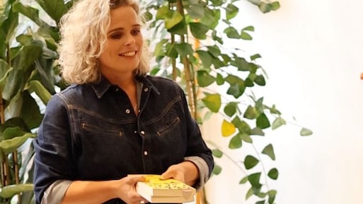 De suikerarme versie van Hanneke stoort zich aan 'retailrommel': 'Wordt door onze strot geduwd'