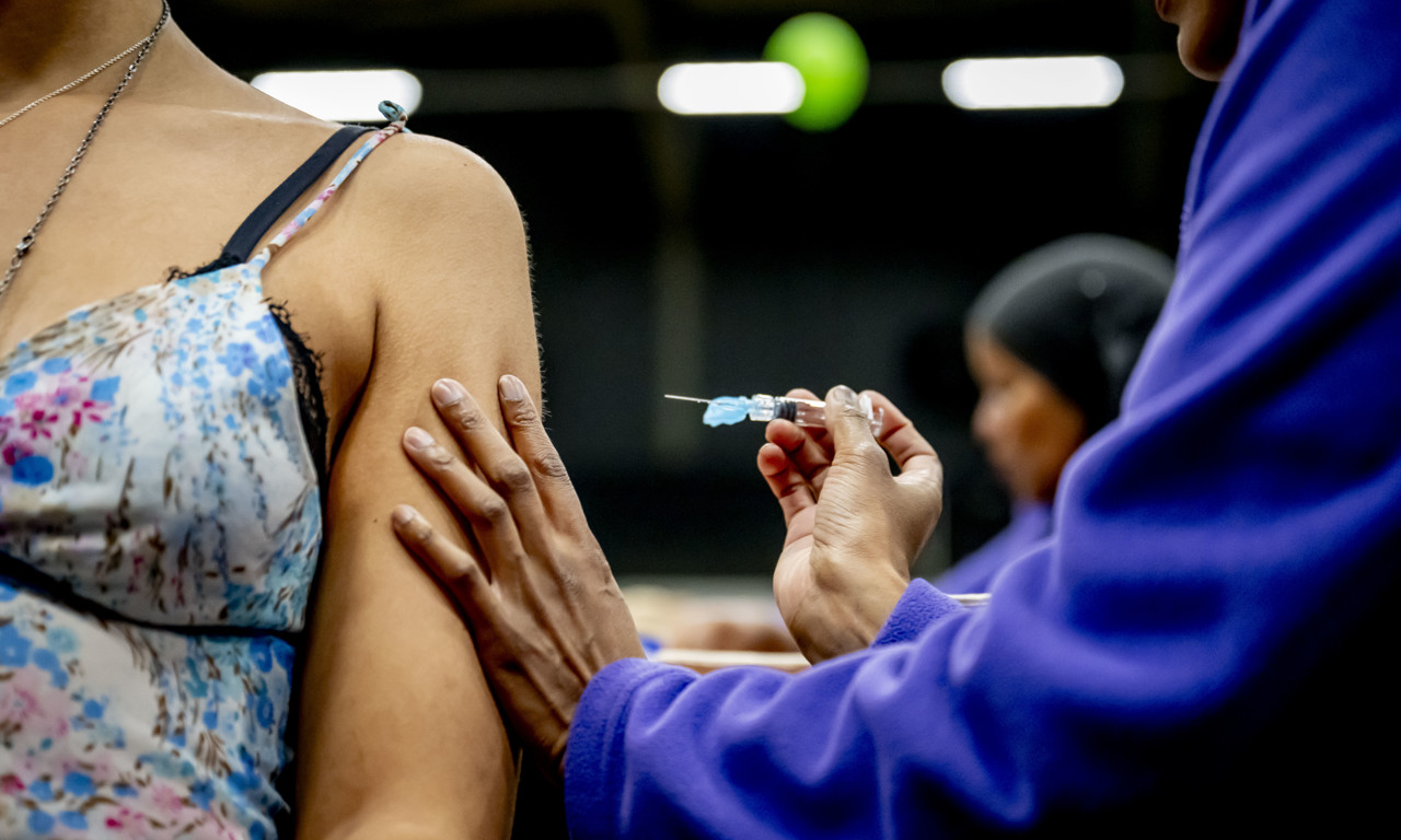 Autisme komt echt niet door vaccinaties, benadrukt Lareb