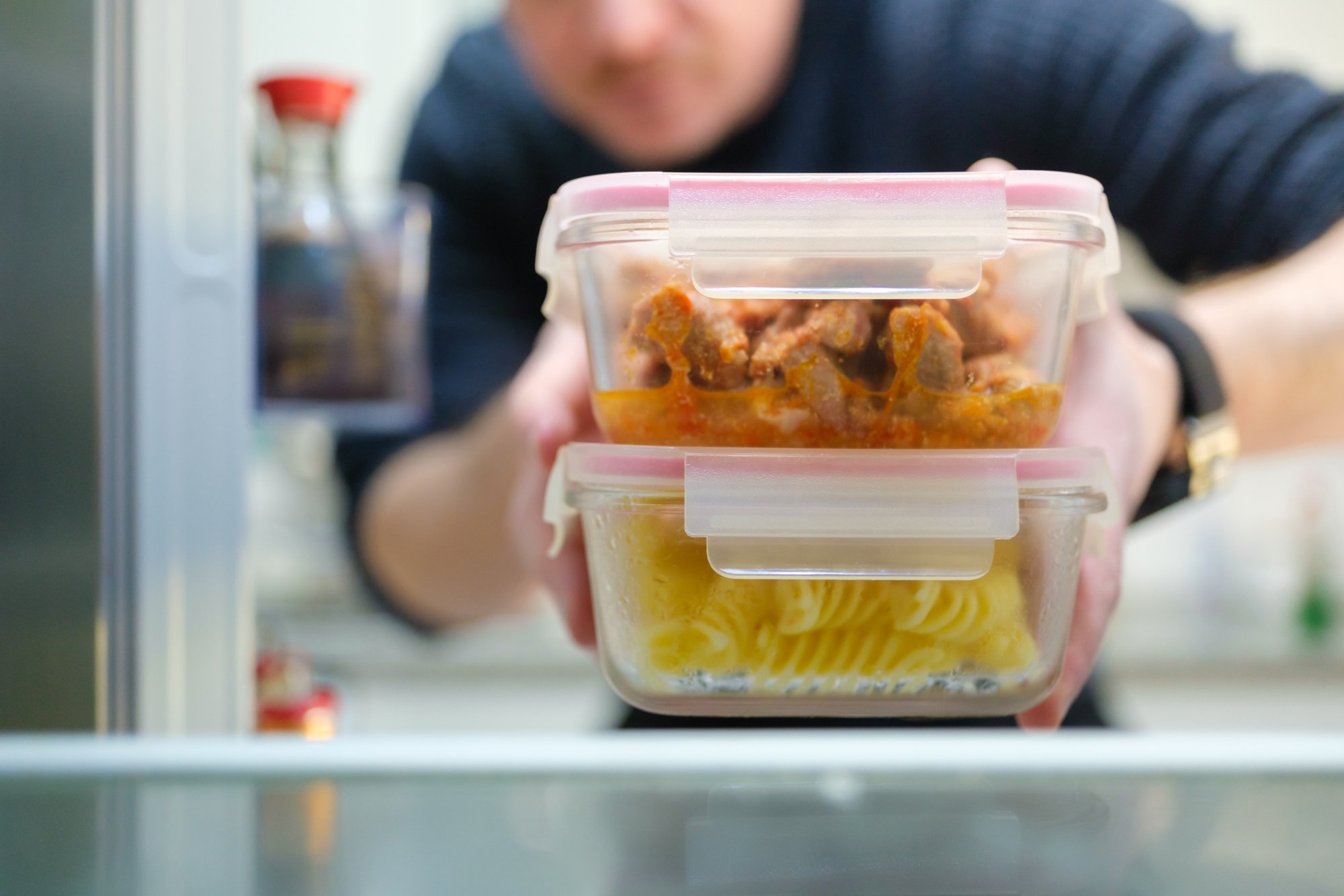 Meteen in de koelkast of eerst afkoelen? Dit zijn de do's and don'ts van kliekjes bewaren