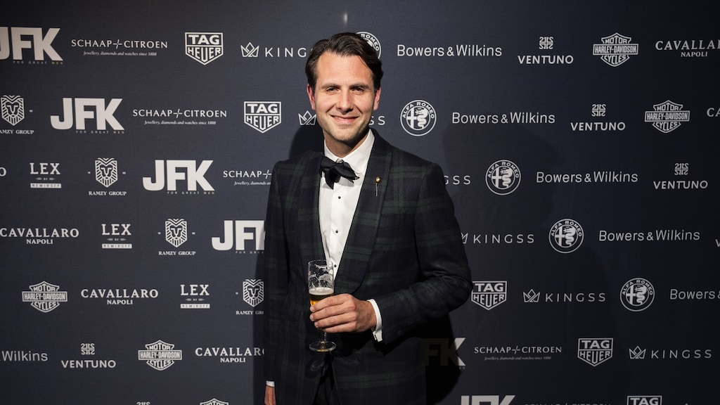 'Lastige micromanager' Tobias Camman runt samen met vriendin een wijnzaak: 'Moet af en toe mijn bek houden'