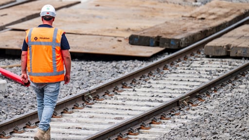 Te veel treinstoringen dit jaar, ProRail wijst naar contracten met aannemers