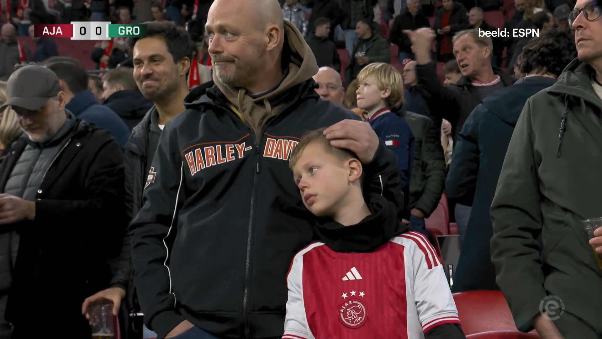 Vuurwerk verpest avondje Ajax voor Jesse (9): 'In tranen'