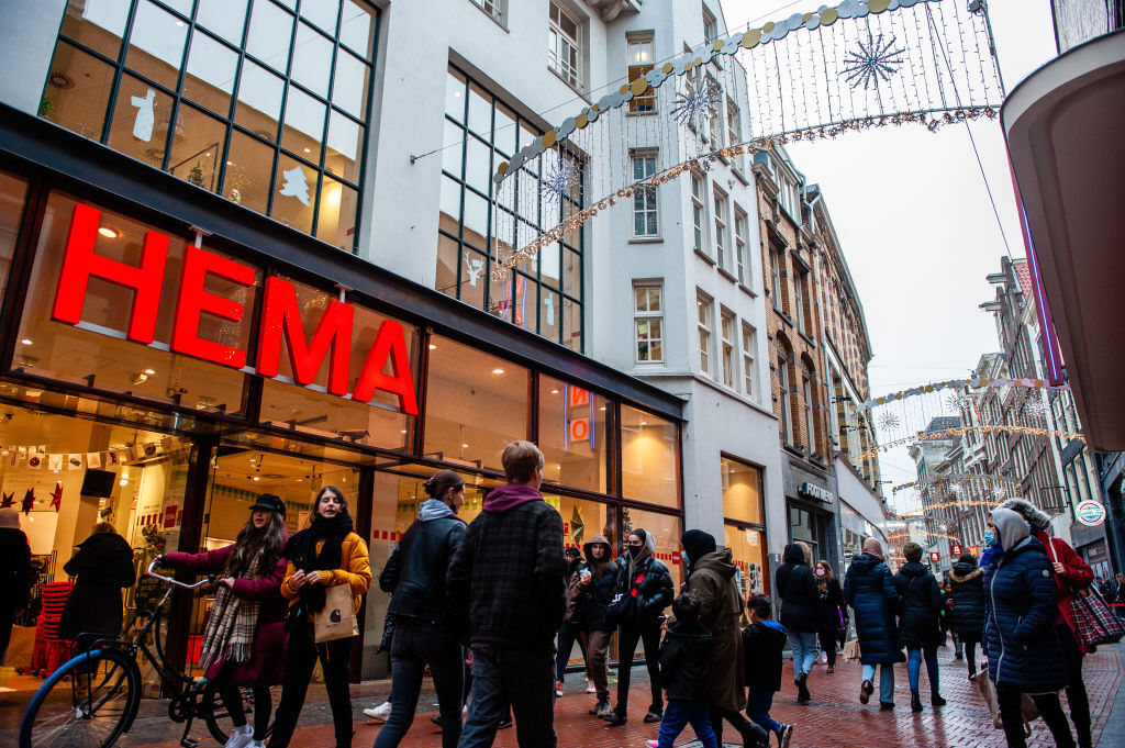 HEMA komt volledig in handen van Jumbo-familie Van Eerd