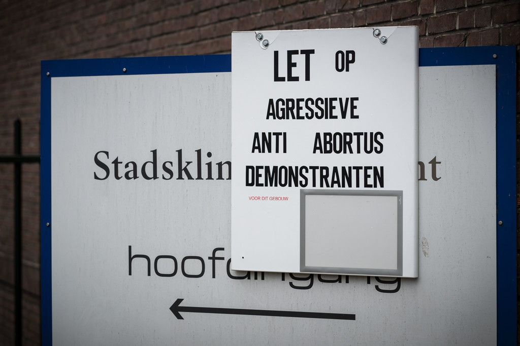 Demonstraties tegen abortus mogen verboden worden bij ingang kliniek