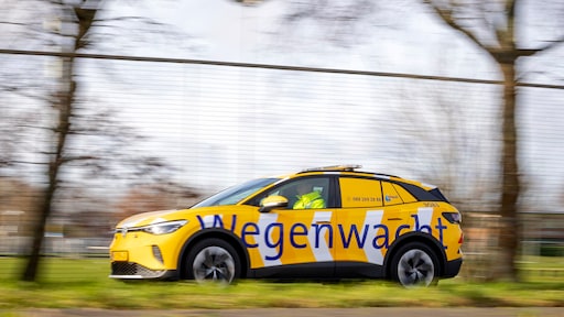 Automobilist heeft 'jammerlijk' minder trek in elektrisch, wil duidelijk beleid