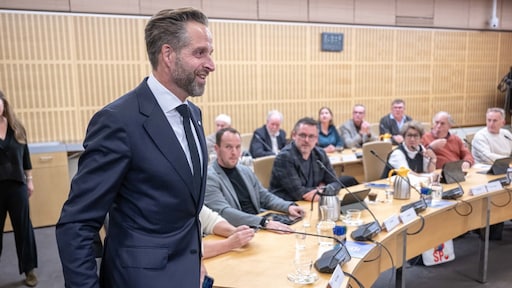 Besloten vergadering lost crisis niet op: burgemeester Terneuzen vertrekt definitief