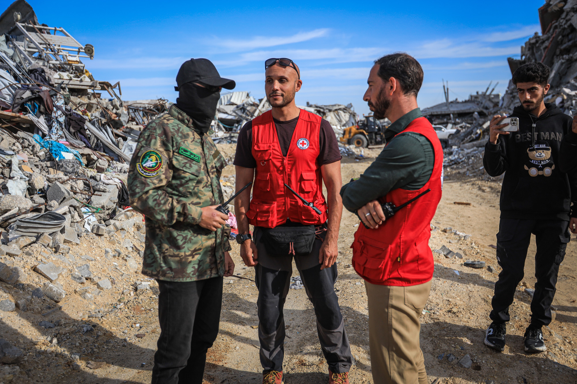 Israël: overgedragen lichaam niet van gijzelaar, onduidelijkheid over grensopening