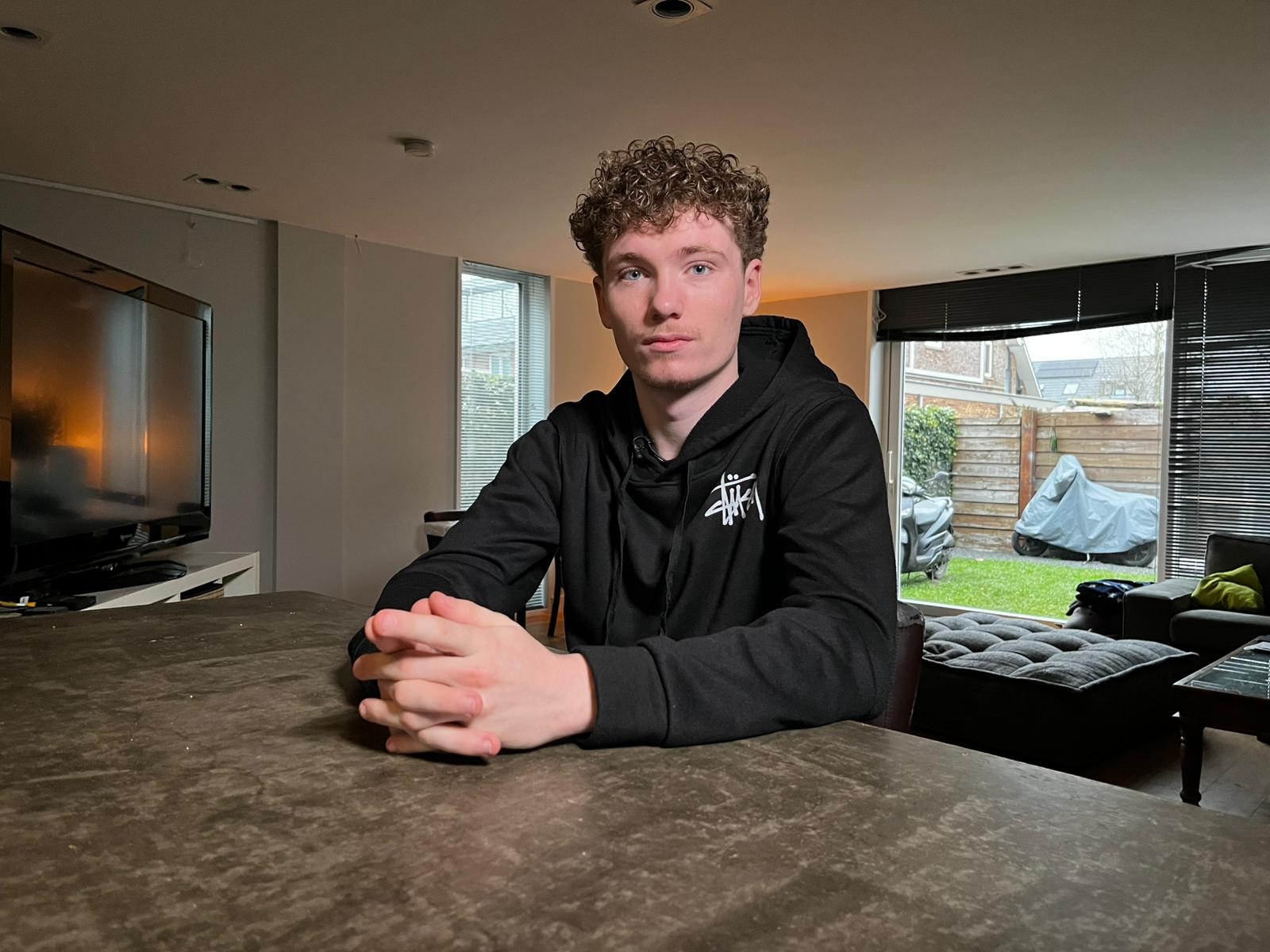 Tieners zo verslaafd aan vapen dat ze 's nachts wakker worden voor een hijsje