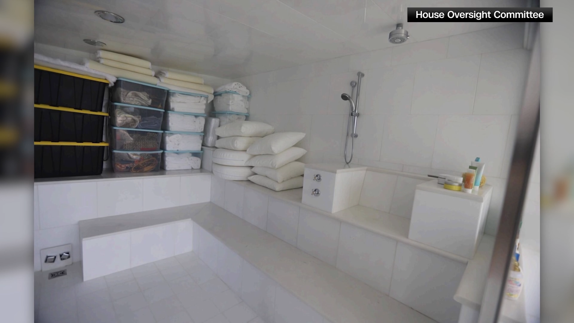 Nooit eerder getoonde beelden onthullen eiland Epstein: 'Verontrustend'