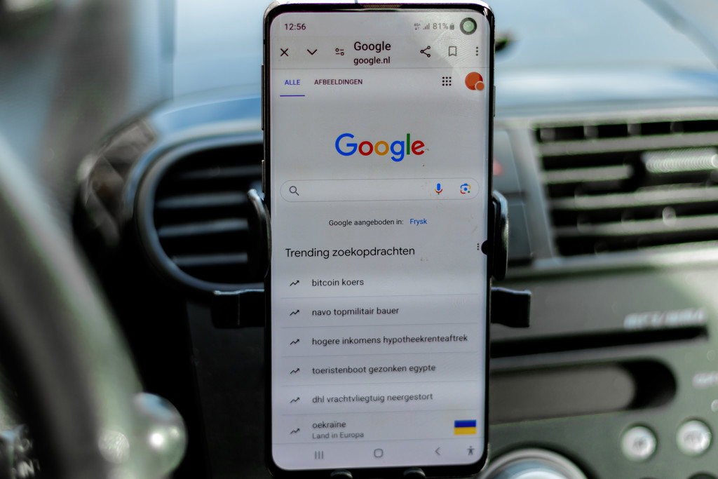 Dit googelden we dit jaar massaal: stemadvies, Charlie Kirk en de nieuwe iPhone