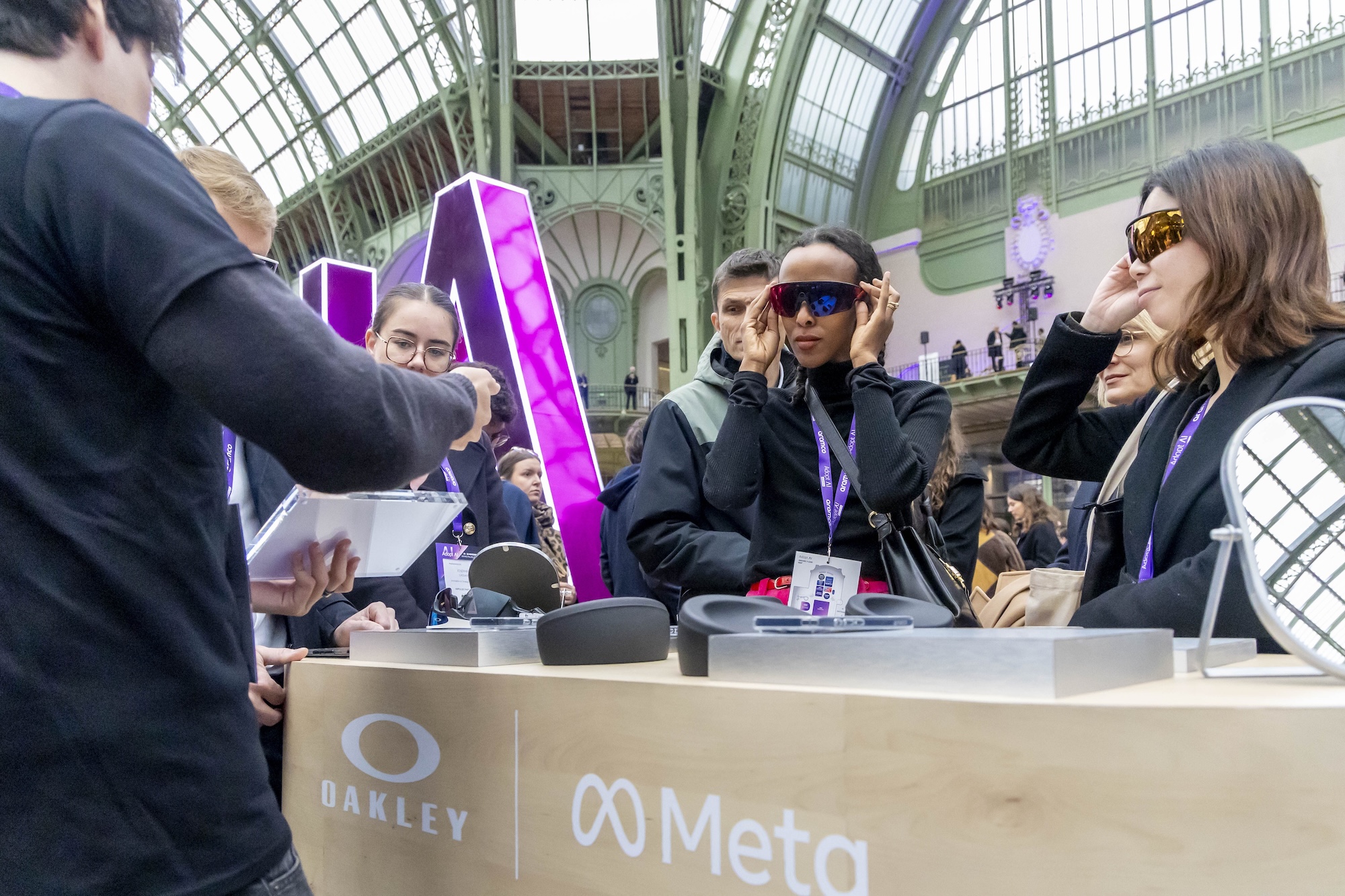 WhatsApp verbiedt AI-bots, behalve die van Meta zelf: EU start onderzoek