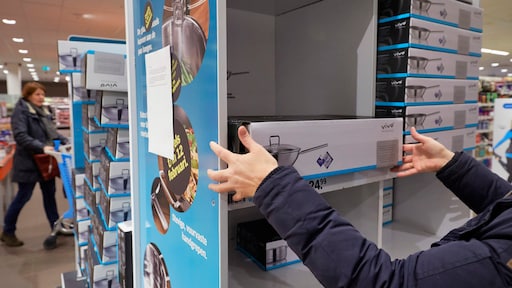 Man onterecht ontslagen na meenemen bestek en krijgt 17.000 euro mee