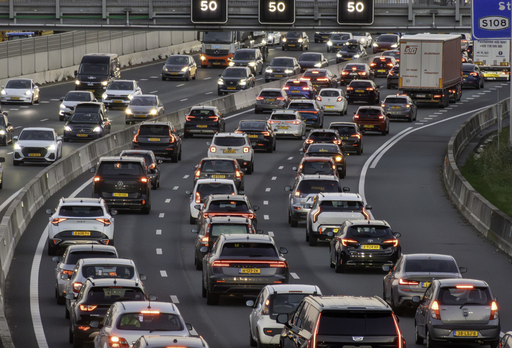 Vroege en drukke avondspits verwacht vanwege pakjesavond