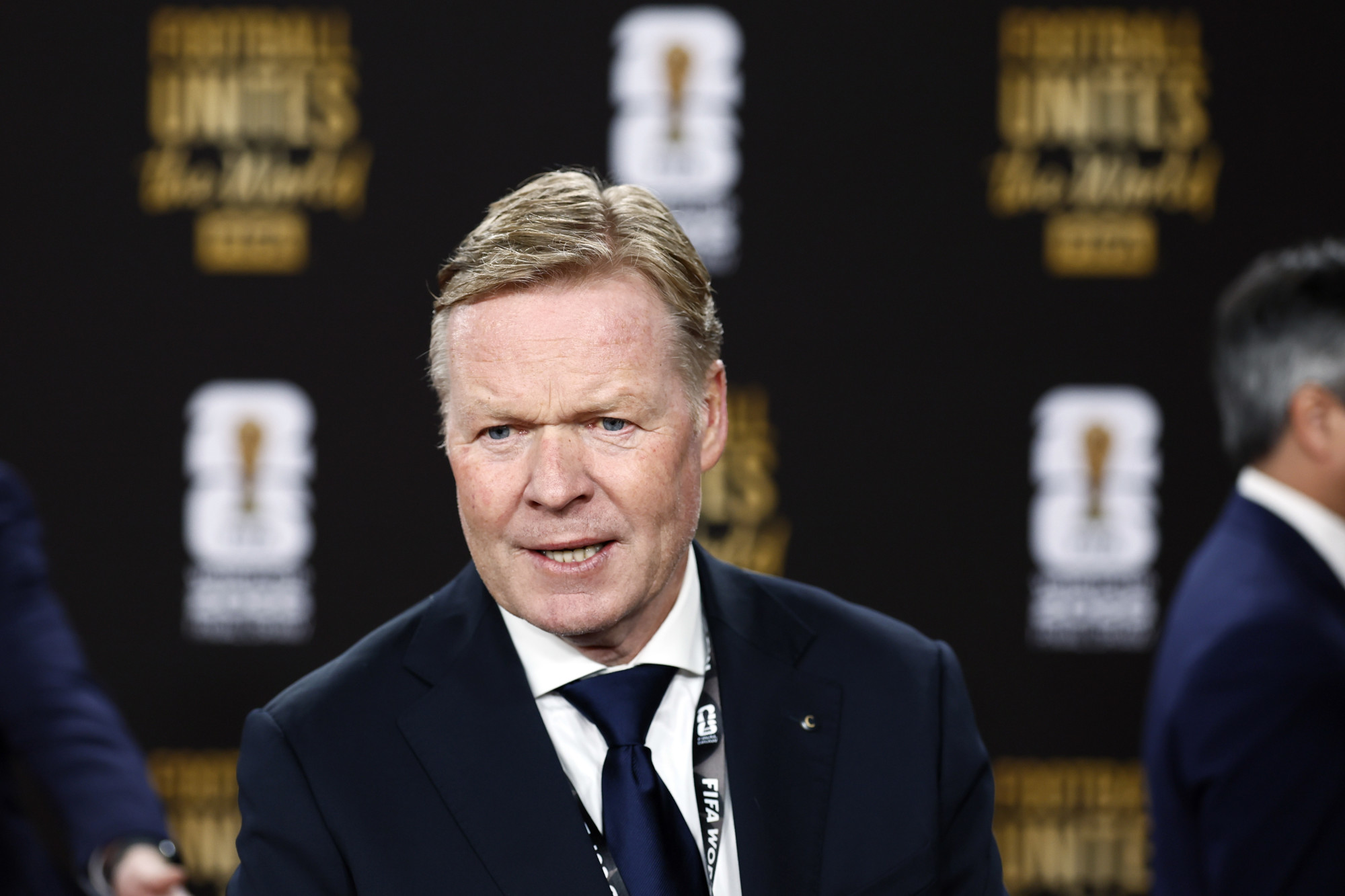 Bondscoach Ronald Koeman bij de loting vandaag