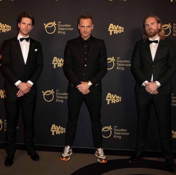 Giel te midden van zijn StukTV-collega's Thomas van der Vlugt en Stefan Jurriens.