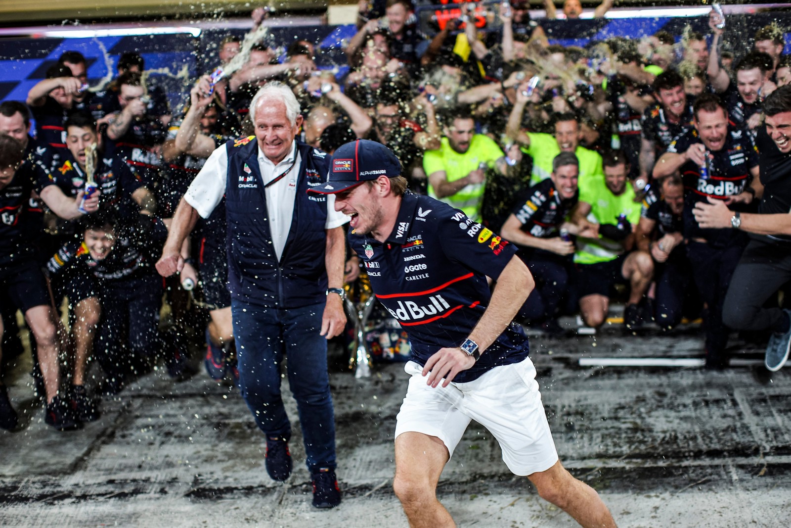 'Verstappens ontdekker Helmut Marko weg bij Red Bull'